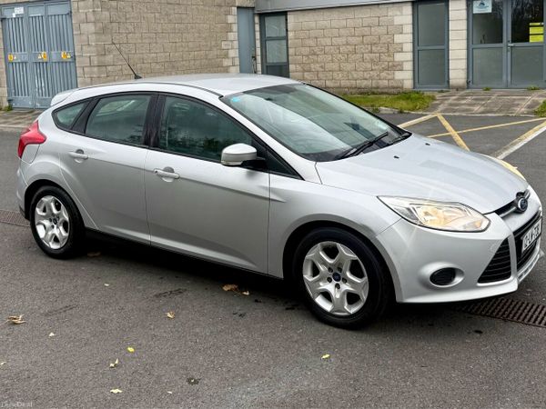 Ford Focus Hatchback, Diesel, 2012, Silver