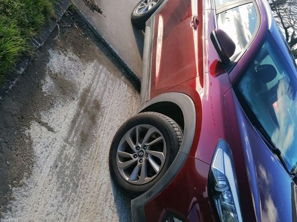 Hyundai Tucson SUV, Diesel, 2016, Red