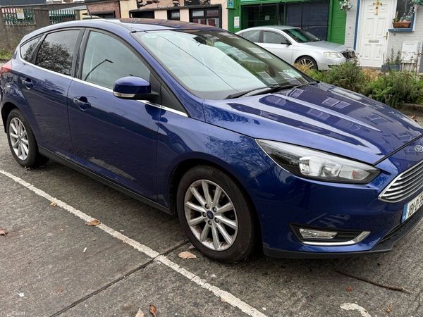 Ford Focus Hatchback, Petrol, 2018, Blue