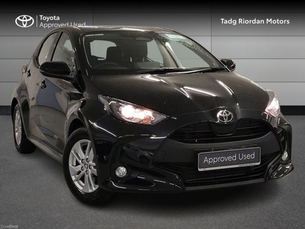 Toyota Yaris Hatchback, Petrol Hybrid, 2026, Black