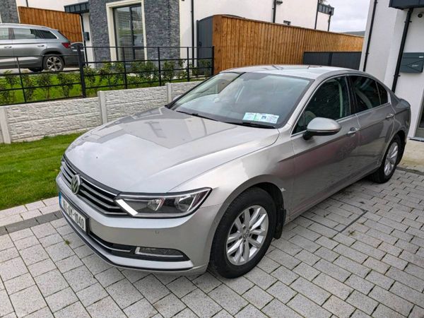 Volkswagen Passat Saloon, Diesel, 2016, Silver