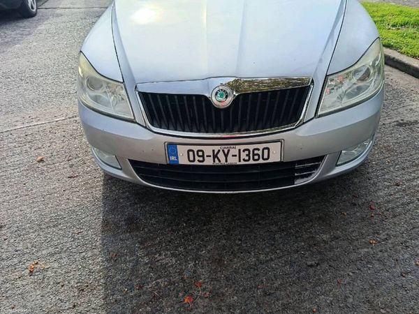 Skoda Octavia Hatchback, Diesel, 2009, Silver
