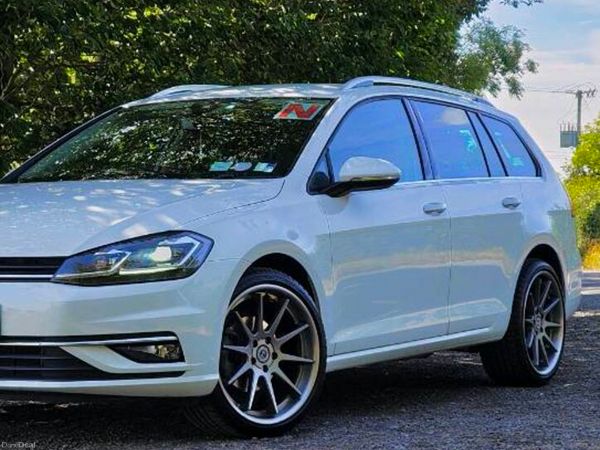 Volkswagen Golf Estate, Petrol, 2018, White