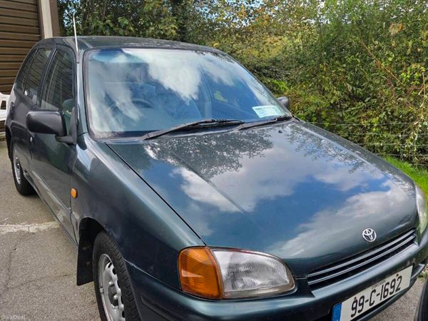 Toyota Starlet Hatchback, Petrol, 1999, Green