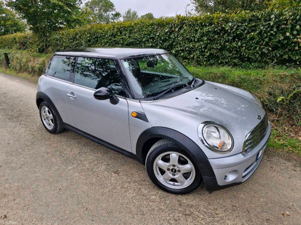 Mini Cooper Hatchback, Diesel, 2010, Silver