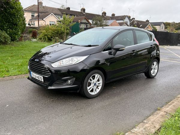 Ford Fiesta Hatchback, Petrol, 2017, Black