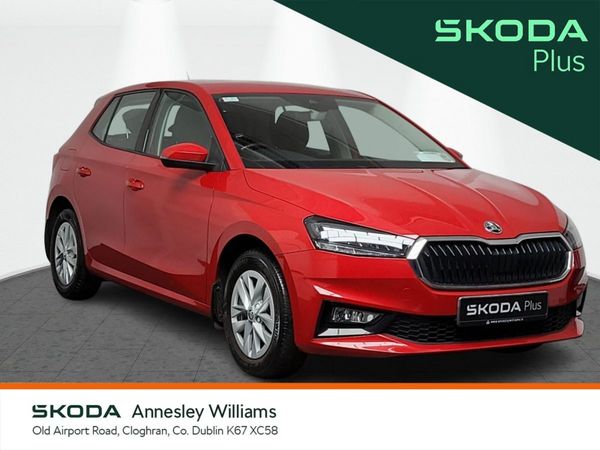 Skoda Fabia Hatchback, Petrol, 2023, Red