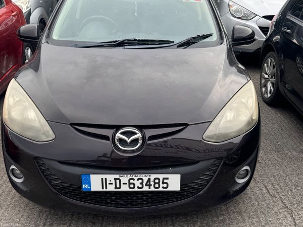 Mazda Demio MPV, Petrol, 2011, Purple