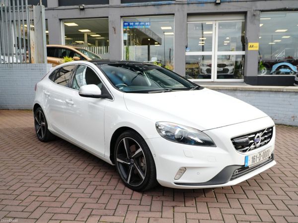 Volvo V40 Hatchback, Diesel, 2016, White