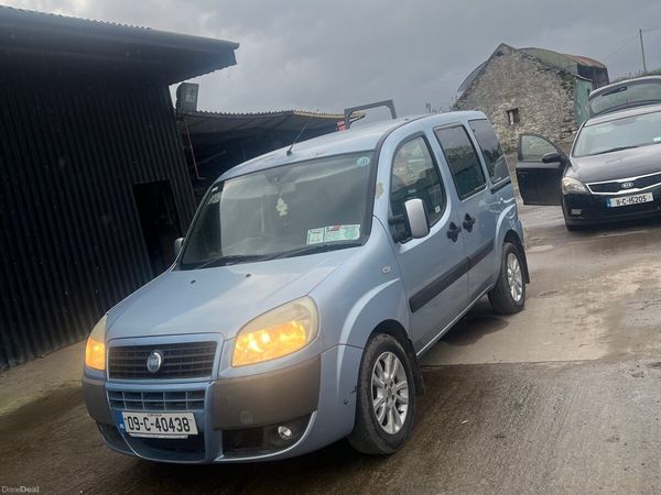 Fiat Doblo MPV, Petrol, 2009, Blue