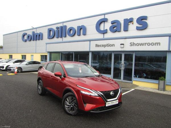 Nissan Qashqai SUV, Petrol Hybrid, 2023, Red