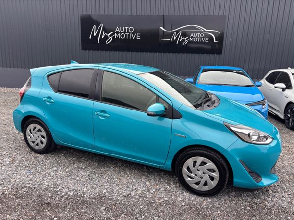 Toyota Aqua Hatchback, Petrol Hybrid, 2017, Blue