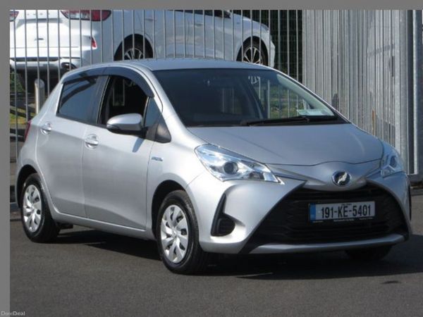 Toyota Vitz Hatchback, Petrol Hybrid, 2019, Silver