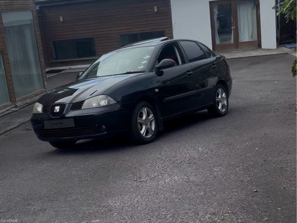SEAT Cordoba Saloon, Petrol, 2010, Black