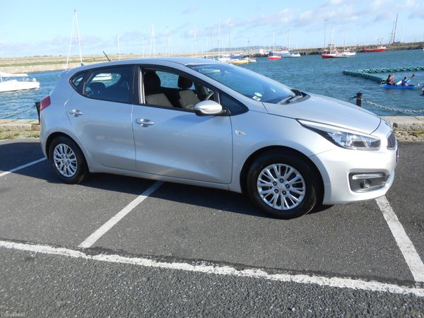 Kia Ceed Hatchback, Petrol, 2017, Grey