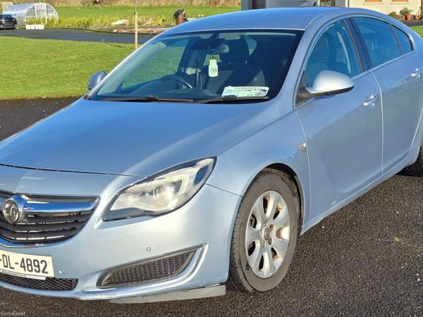 Vauxhall Insignia Hatchback, Diesel, 2017, Silver