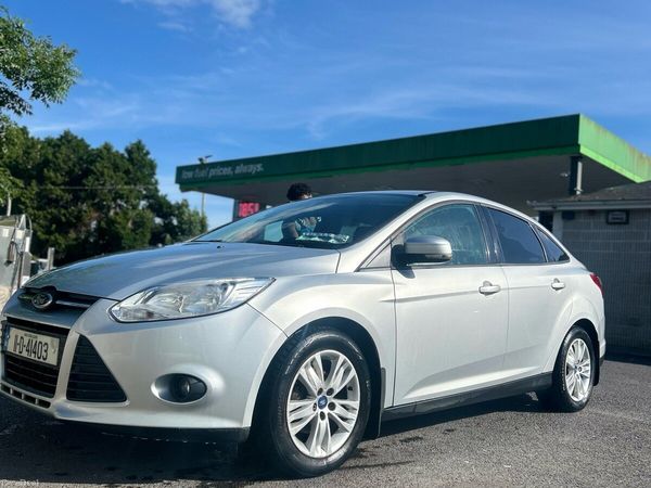 Ford Focus Saloon, Diesel, 2011, Silver