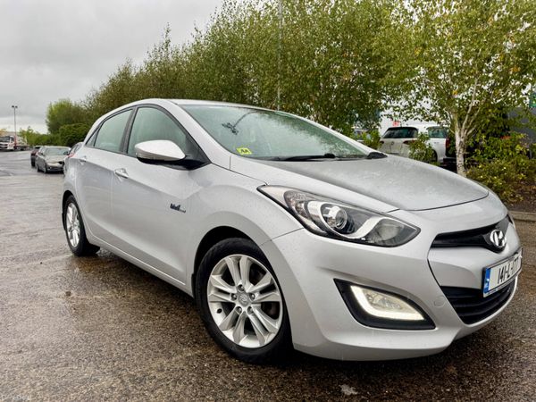 Hyundai i30 Hatchback, Diesel, 2014, Silver