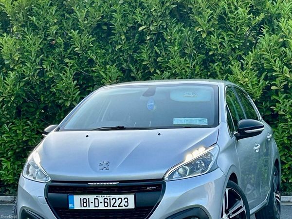 Peugeot 208 Hatchback, Petrol, 2018, Silver