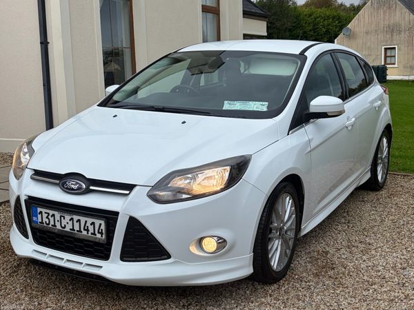 Ford Focus Hatchback, Petrol, 2013, White