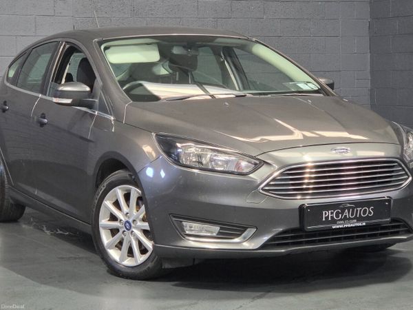 Ford Focus Hatchback, Diesel, 2019, Grey