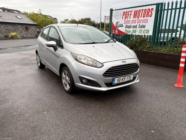 Ford Fiesta Hatchback, Petrol, 2015, Silver