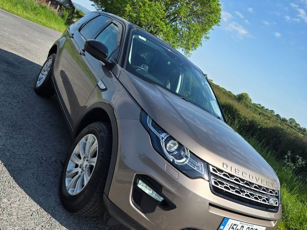 Land Rover Discovery SUV, Diesel, 2015, Gold