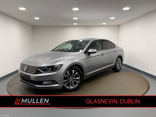 Volkswagen Passat Saloon, Diesel, 2018, Silver