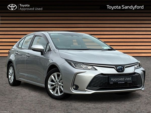 Toyota Corolla Saloon, Petrol Hybrid, 2024, Silver
