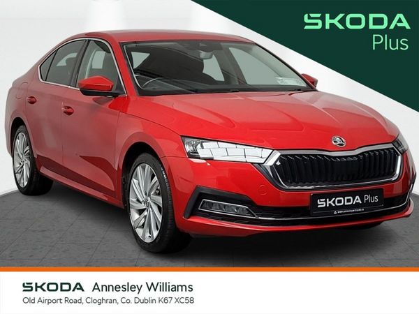 Skoda Octavia Saloon, Petrol, 2022, Red