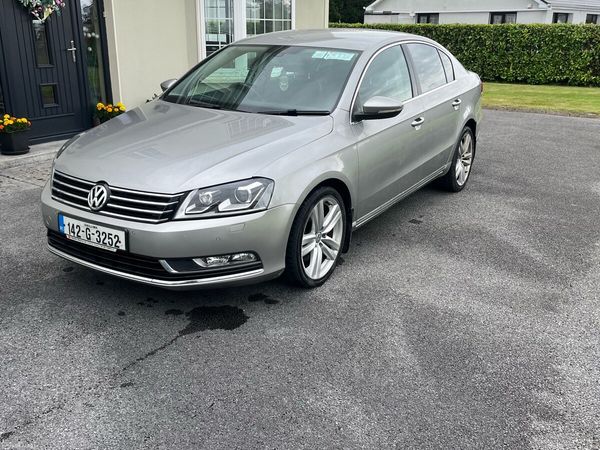 Volkswagen Passat Saloon, Diesel, 2014, Silver
