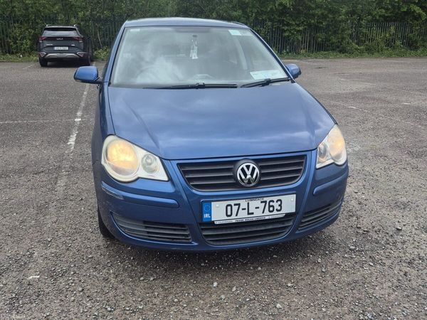 Volkswagen Polo Hatchback, Petrol, 2007, Blue