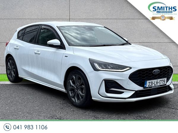 Ford Focus Hatchback, Petrol Hybrid, 2023, White