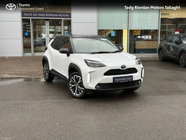 Toyota Yaris Cross Hatchback, Petrol Hybrid, 2024, White