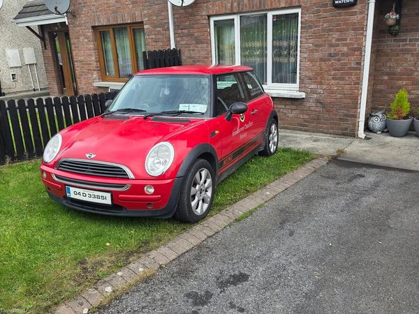 Mini One Saloon, Petrol, 2004, Red
