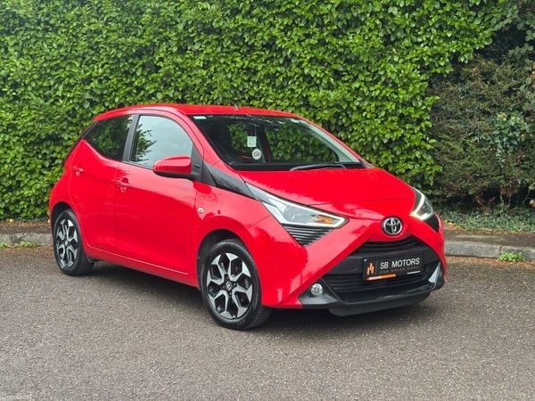 Toyota Aygo Hatchback, Petrol, 2019, Red