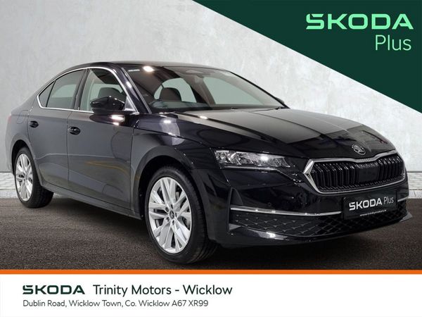 Skoda Octavia Saloon, Petrol, 2026, Black