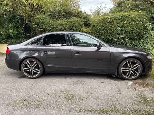 Audi A4 Saloon, Diesel, 2011, Grey