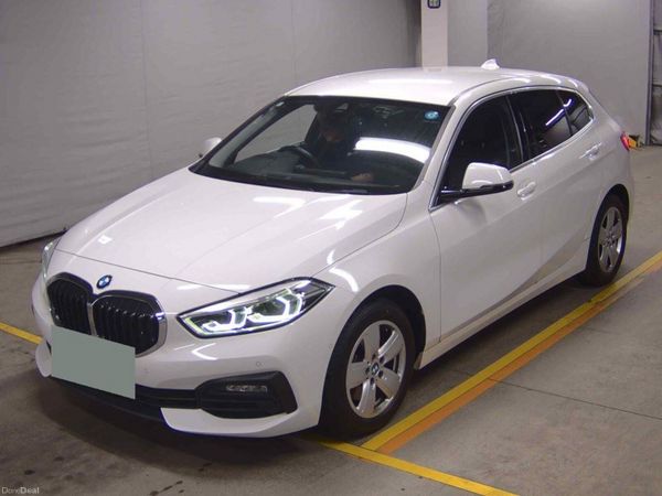 BMW 1-Series Hatchback, Diesel, 2022, White