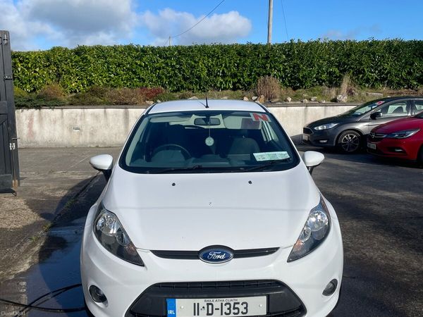 Ford Fiesta Hatchback, Petrol, 2011, White