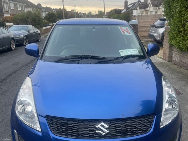 Suzuki Swift Hatchback, Petrol, 2016, Blue