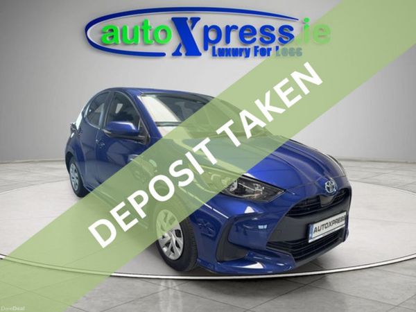 Toyota Yaris Hatchback, Petrol Hybrid, 2021, Blue