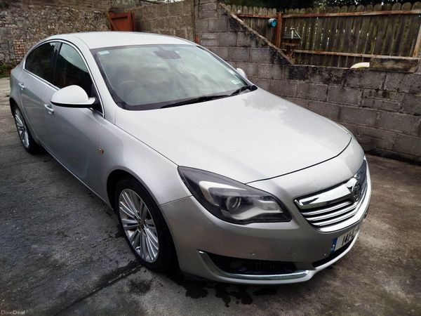 Vauxhall Insignia Hatchback, Diesel, 2014, Silver