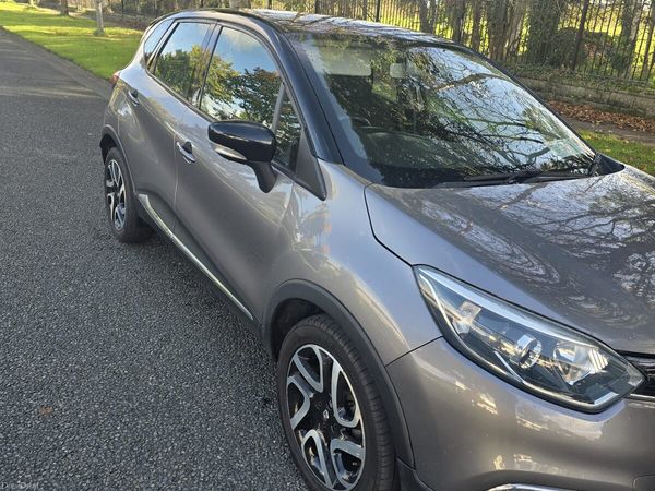Renault Captur Hatchback, Petrol, 2015, Grey