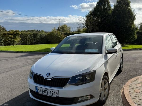 Skoda Fabia Hatchback, Petrol, 2016, White