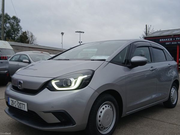 Honda Fit Hatchback, Petrol Hybrid, 2021, Silver
