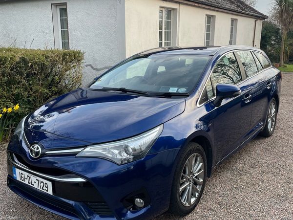 Toyota Avensis Estate, Diesel, 2016, Blue