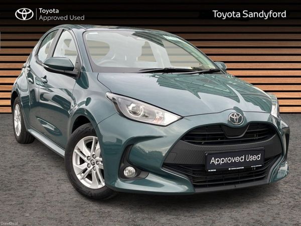 Toyota Yaris Hatchback, Petrol Hybrid, 2026, Green