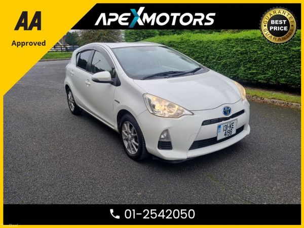 Toyota Aqua Hatchback, Petrol Hybrid, 2013, White