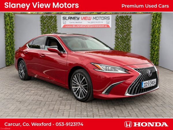 Lexus ES Saloon, Petrol Hybrid, 2022, Red